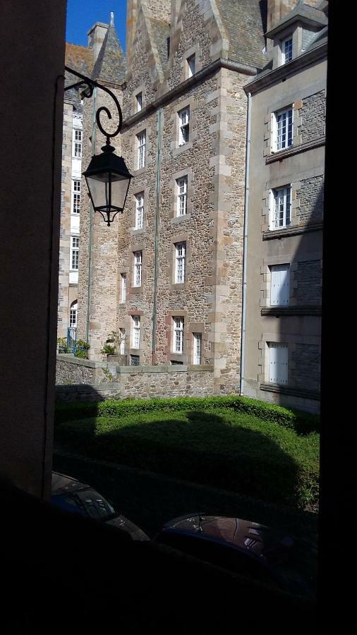 La Bertaudiere Apartment Saint-Malo Bagian luar foto